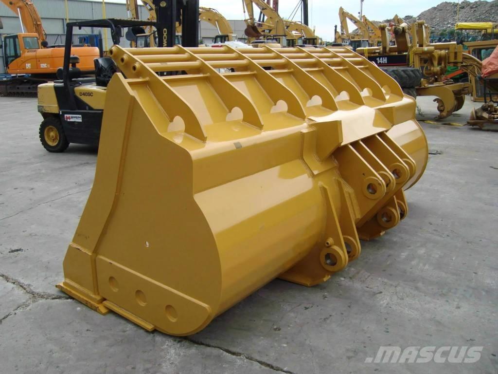CAT 980M Kašike / Korpe