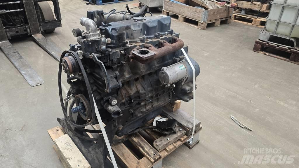 Kubota V2403 Motori