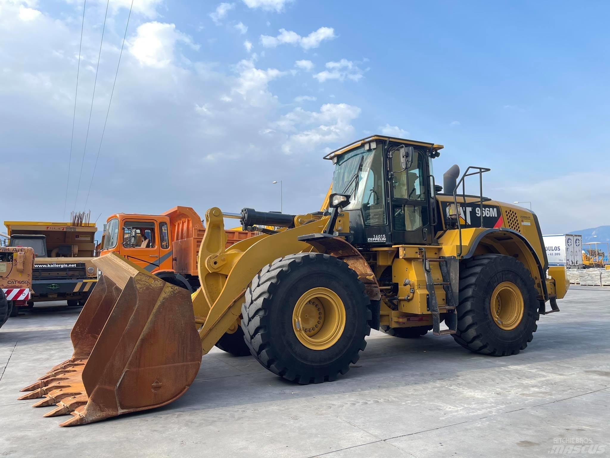 CAT 966M Utovarivači na kotačima