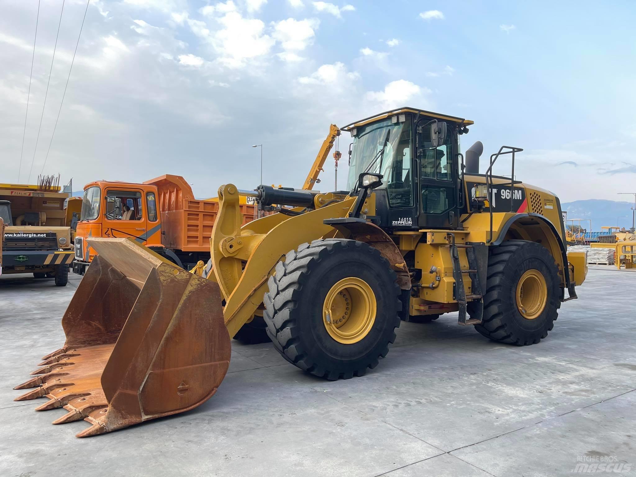 CAT 966M Utovarivači na kotačima