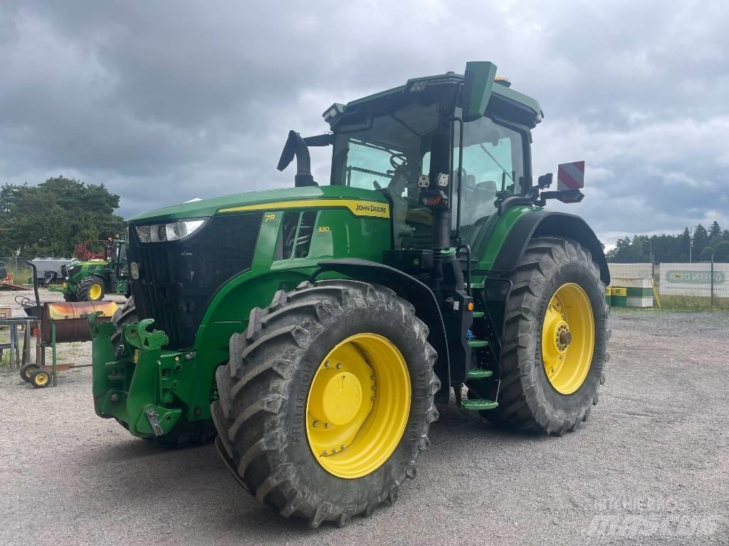 John Deere 7R330 Traktori