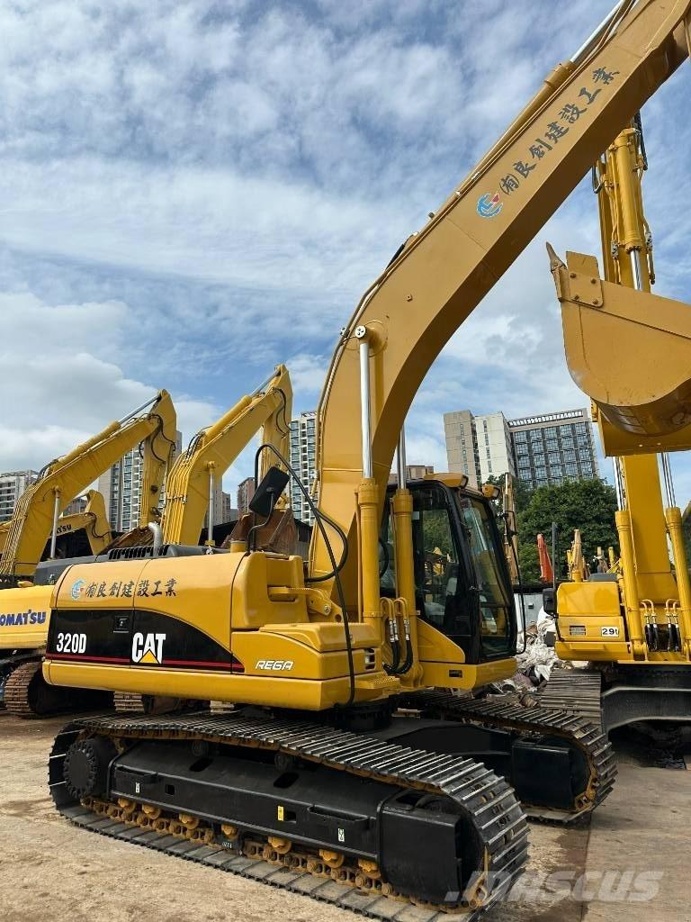 CAT CAT320D Midi bageri 7t – 12t