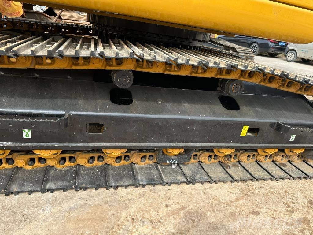 CAT CAT320D Midi bageri 7t – 12t