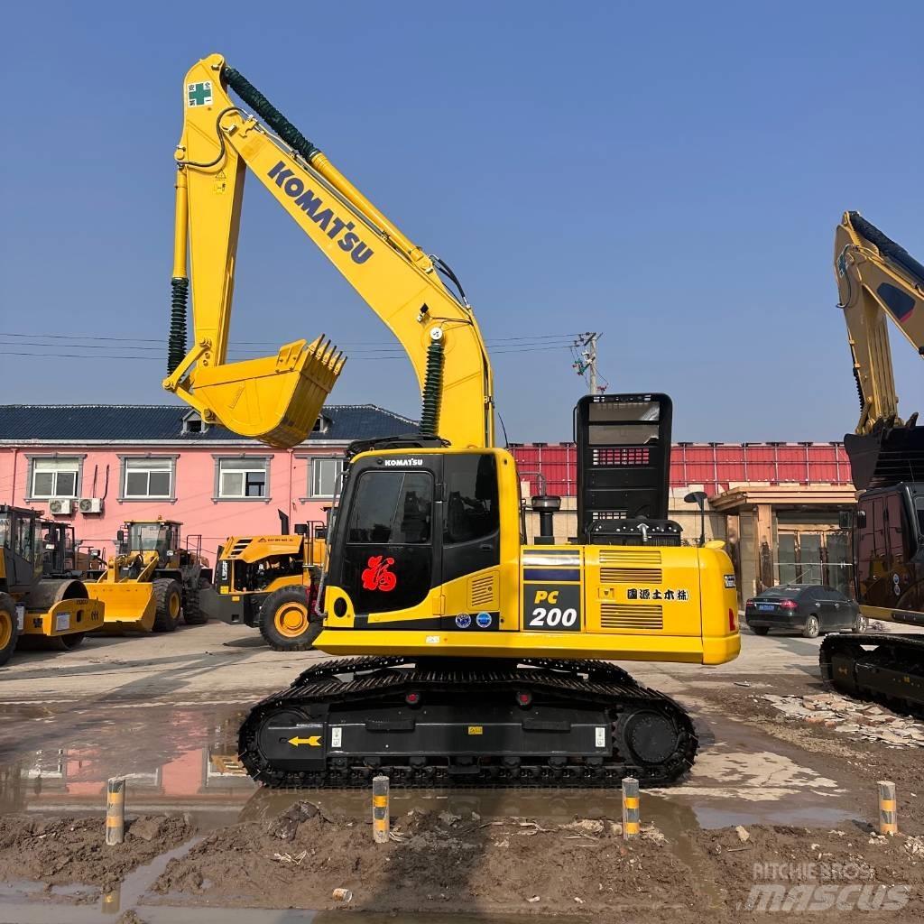 Komatsu PC 200-8 Bageri gusjeničari
