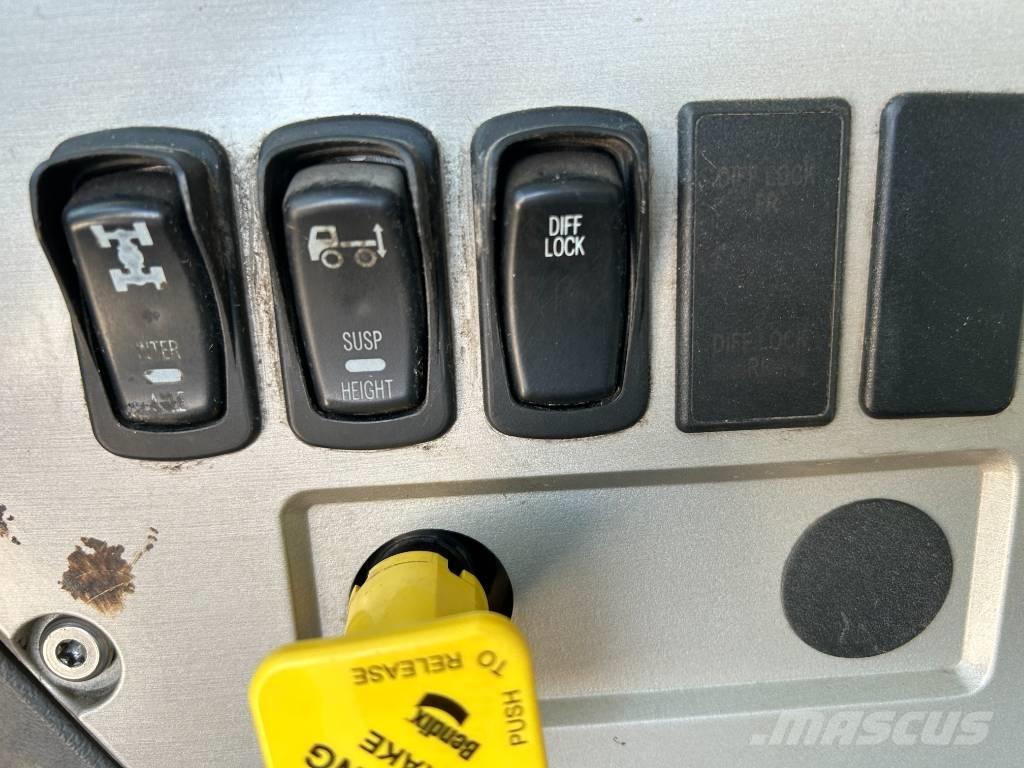 Mack GU813 Kiper kamioni