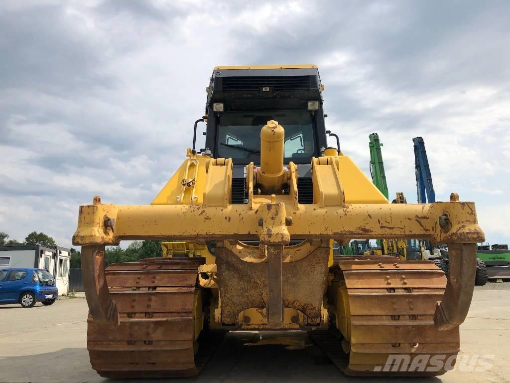 Komatsu D 61 PXi-24 Buldožeri gusjeničari