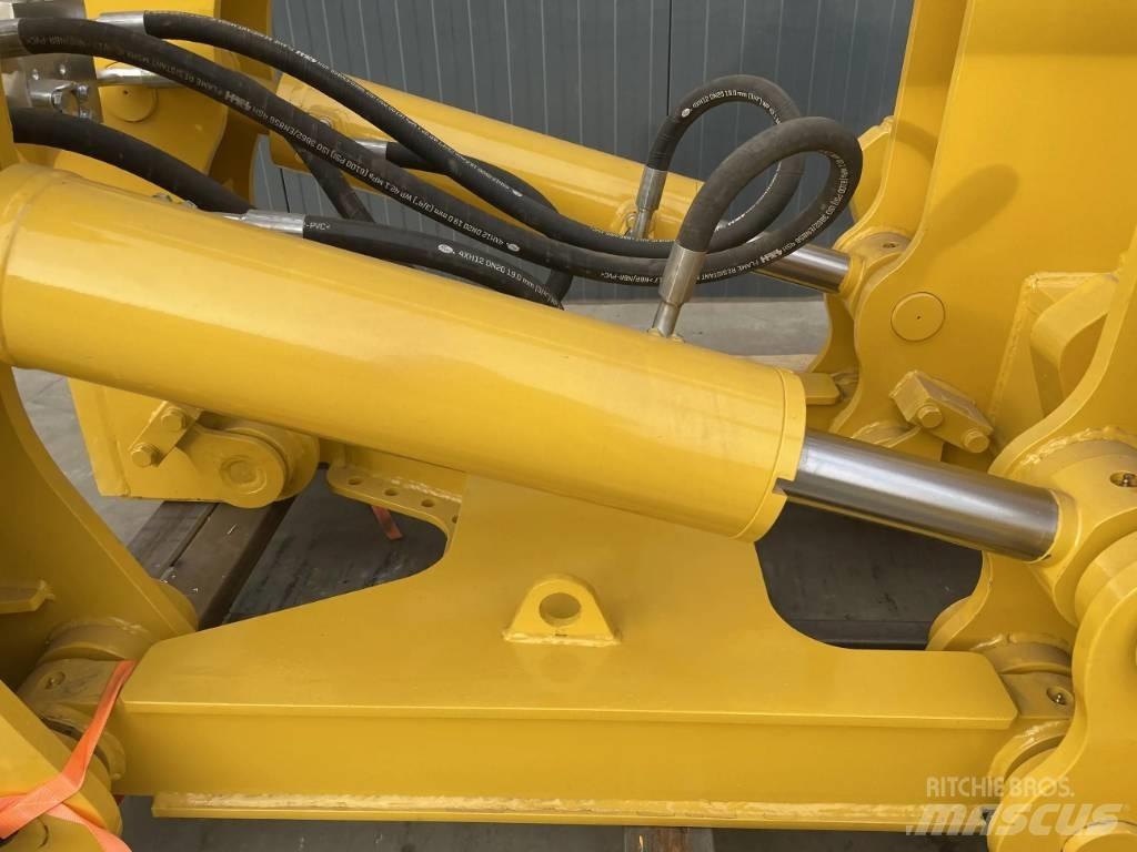 Komatsu D85 Skarifikatori