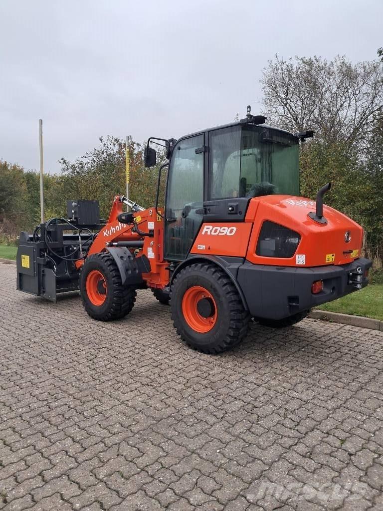 Kubota R 090 Utovarivači na kotačima