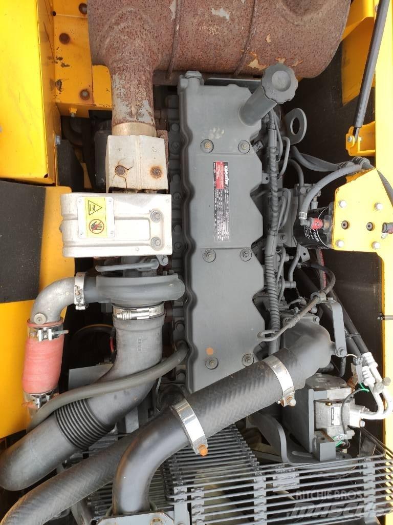Komatsu PC 200 LC-8L Bageri gusjeničari