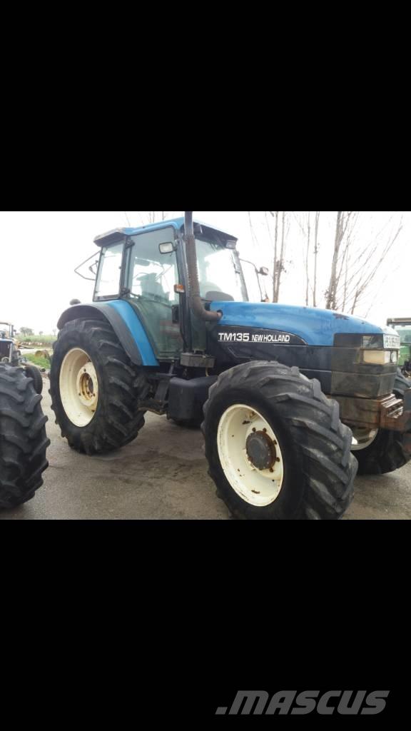 New Holland TM 135 Traktori
