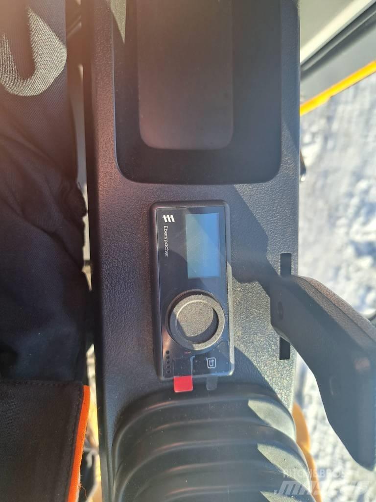LiuGong 915 F CRD Bageri gusjeničari