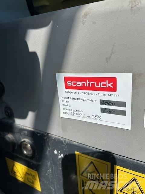 Komatsu WA200-8 Utovarivači na kotačima