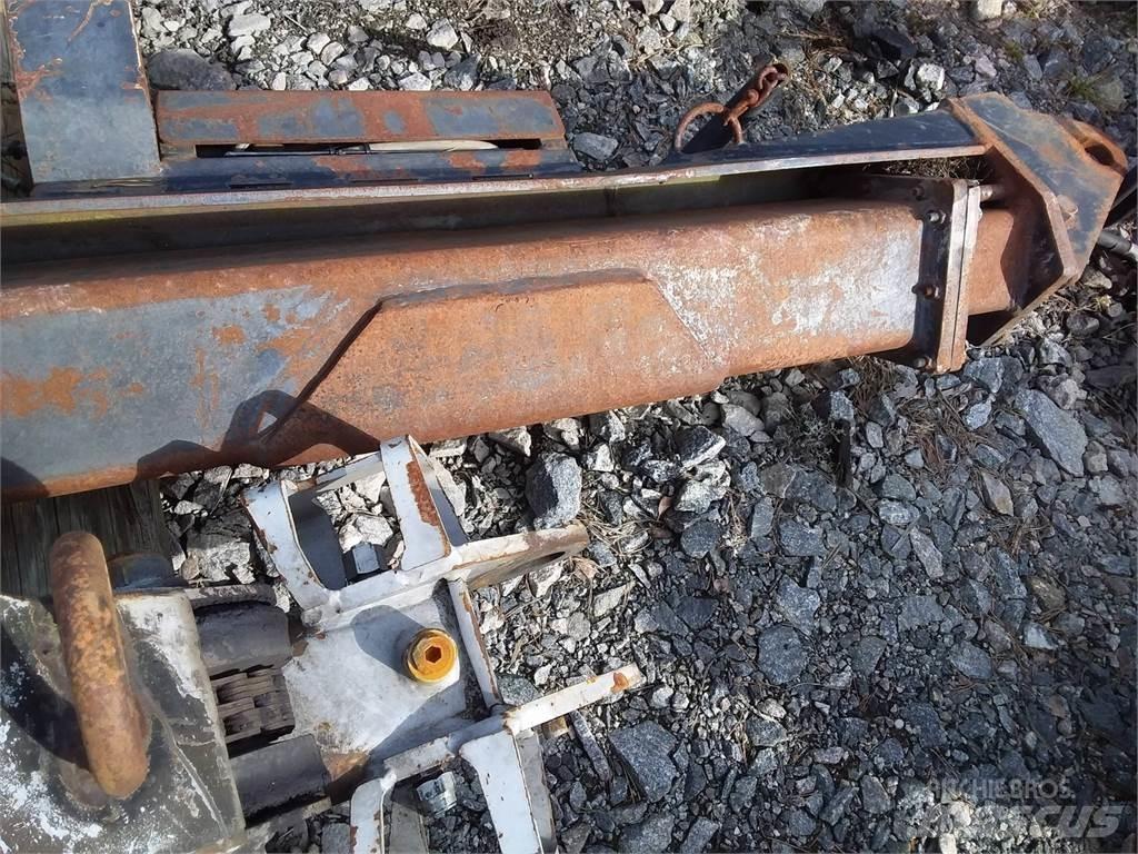 CAT 2200 Harvester šumarske dizalice