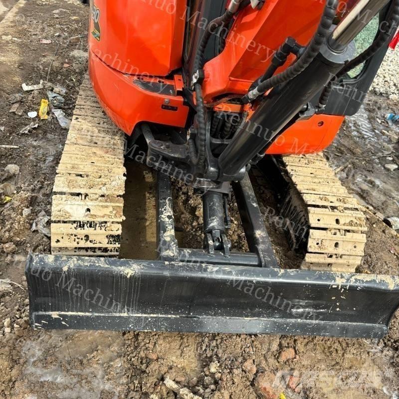 Kubota U 30 Mini bageri <7t