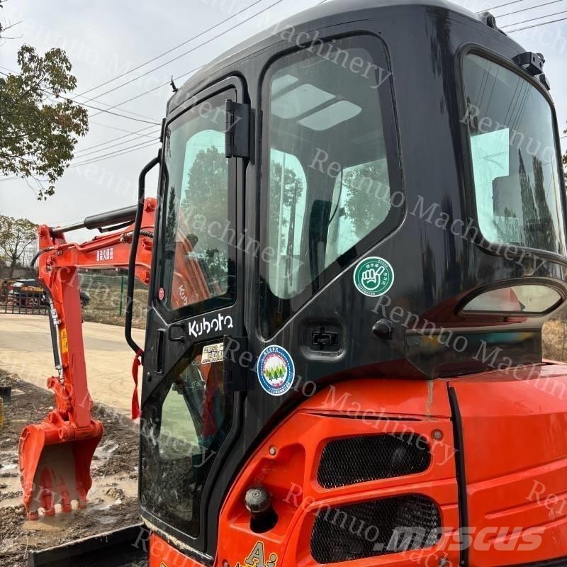 Kubota U 30 Mini bageri <7t