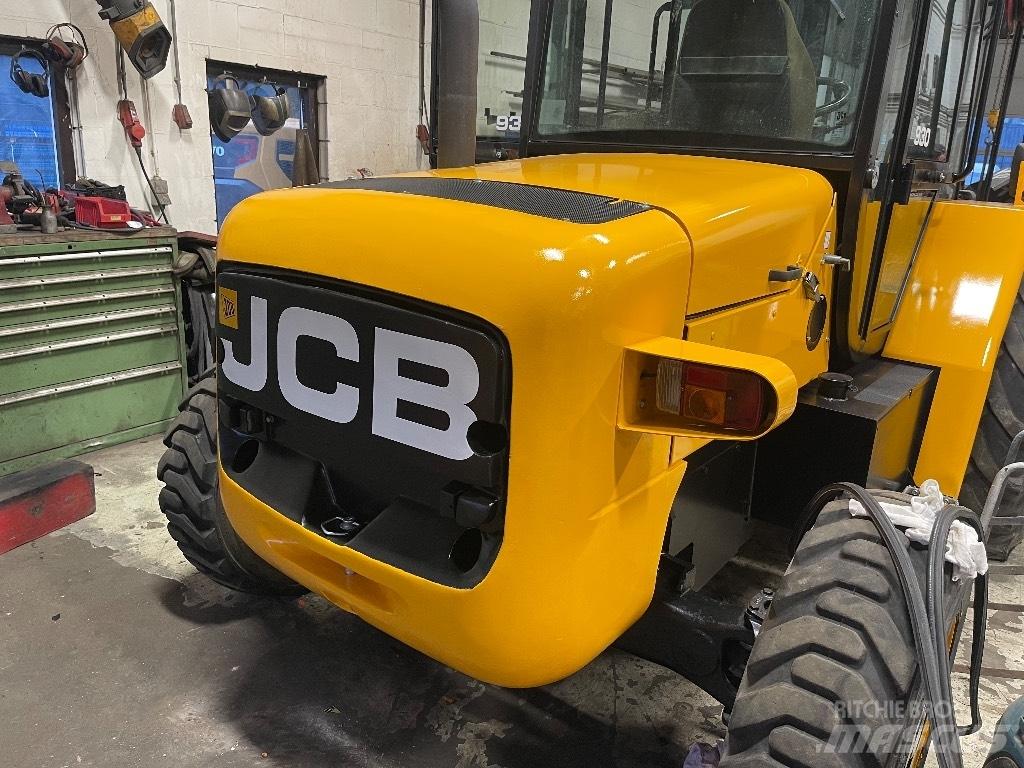 JCB 930 Terenski viličar
