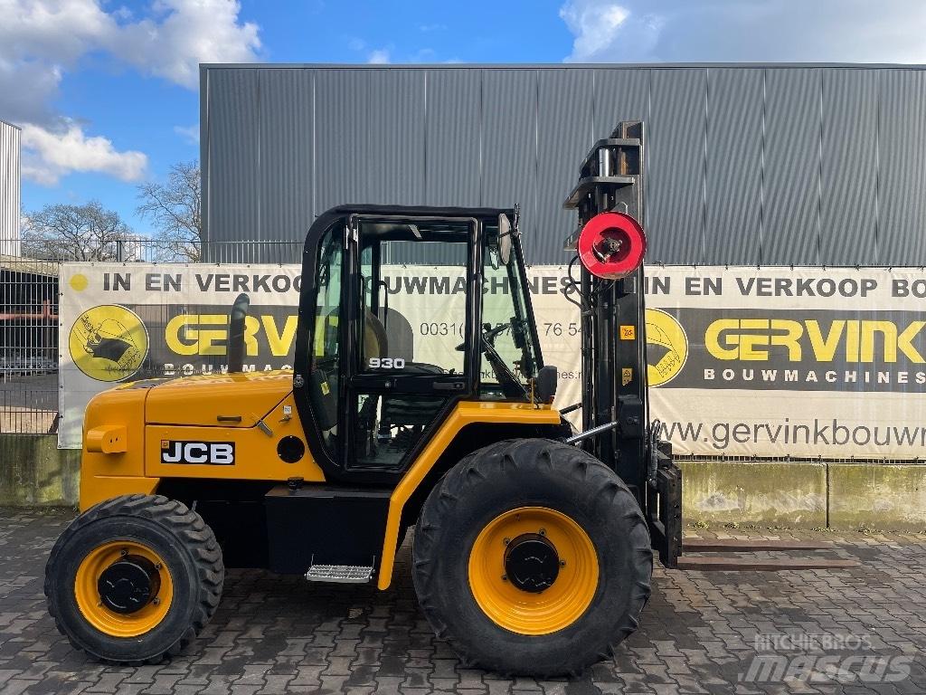JCB 930 Terenski viličar