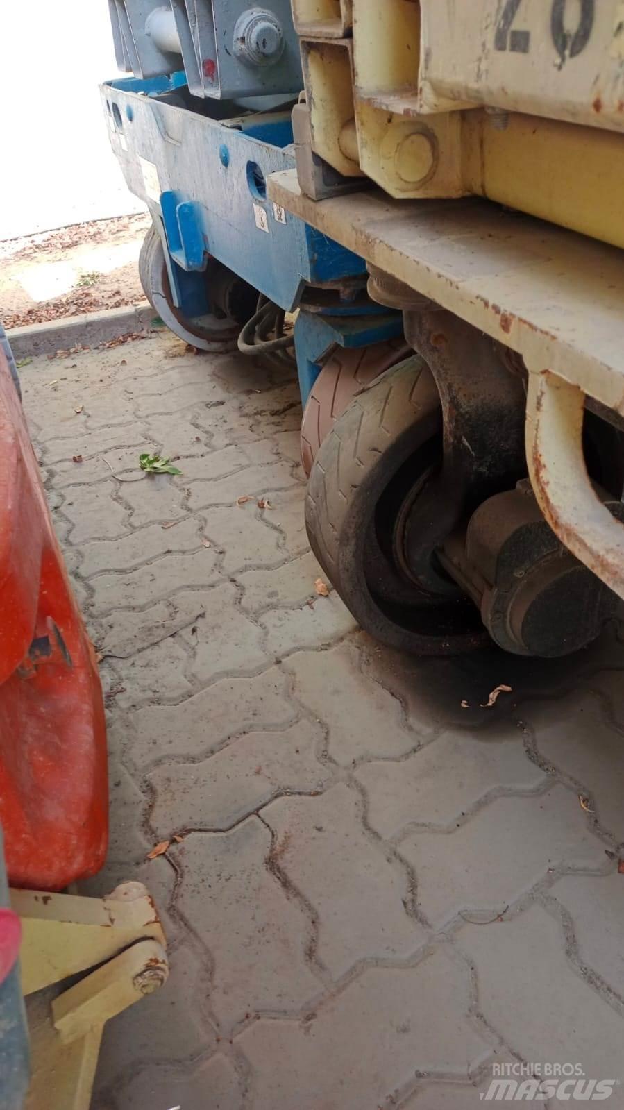 JLG 2646ES Škaraste platforme