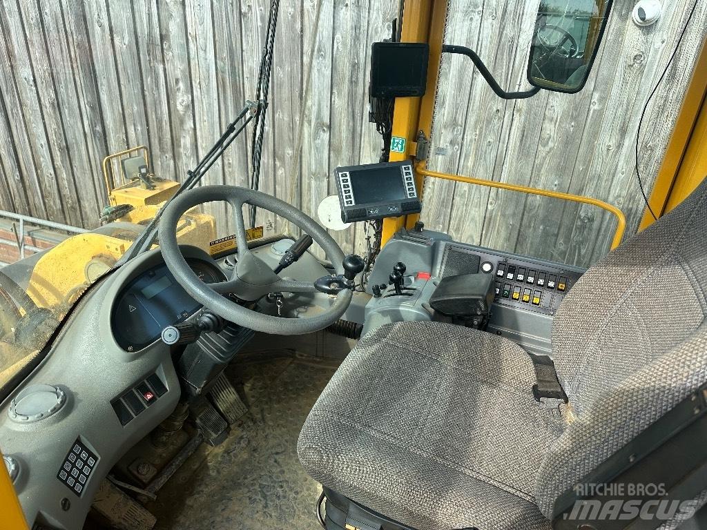 Volvo L 150 E Utovarivači na kotačima