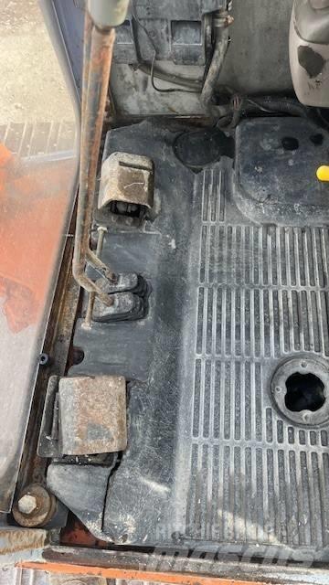 Hitachi EX 30 Mini bageri <7t