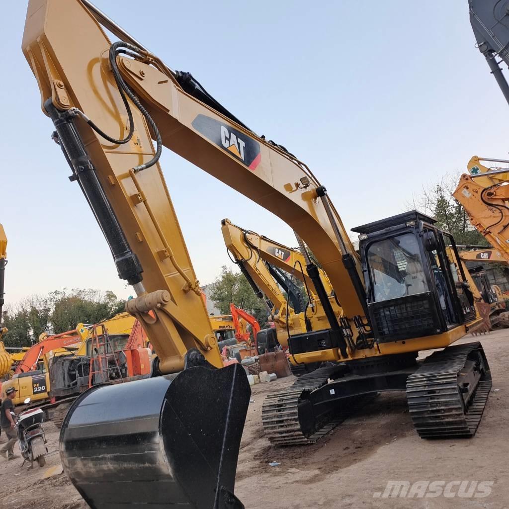 CAT 320 D2L Bageri gusjeničari