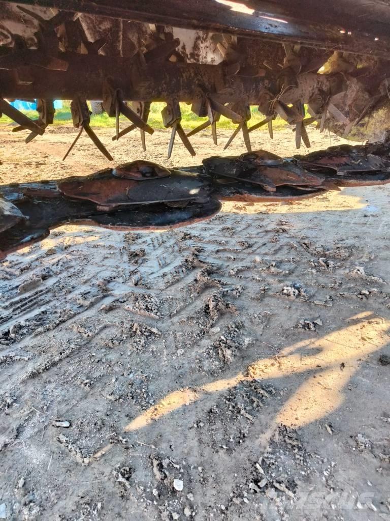 CLAAS DISCO 8200 T Uređaji za kosilice