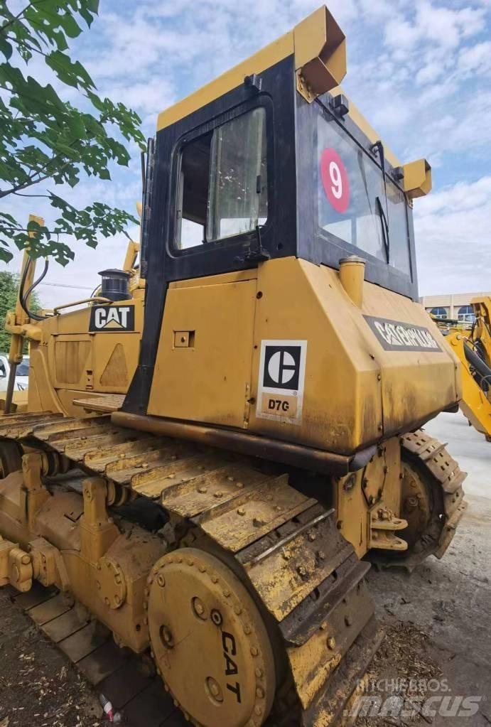 CAT D 7 G Buldožeri gusjeničari