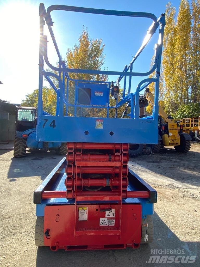 Haulotte Compact 12 Škaraste platforme