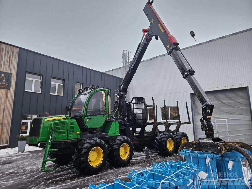 John Deere 1210 E Forvarderi