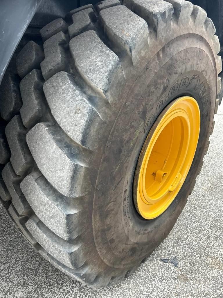 Komatsu WA 475-10E0 Utovarivači na kotačima