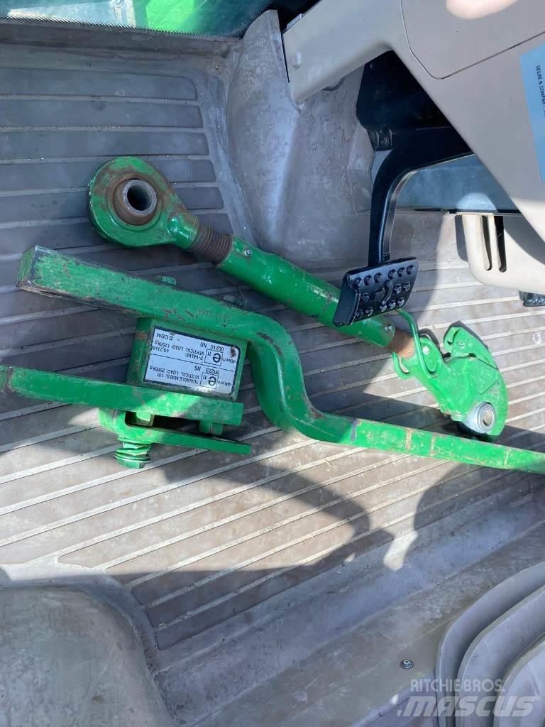 John Deere 6130 R Traktori