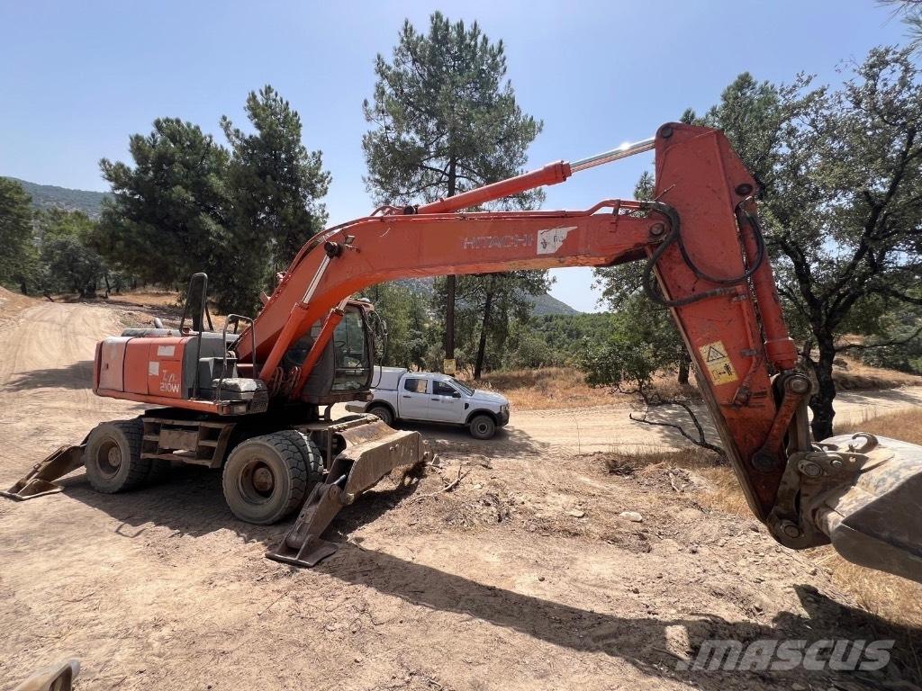 Hitachi ZX 210 W Bageri na kotačima