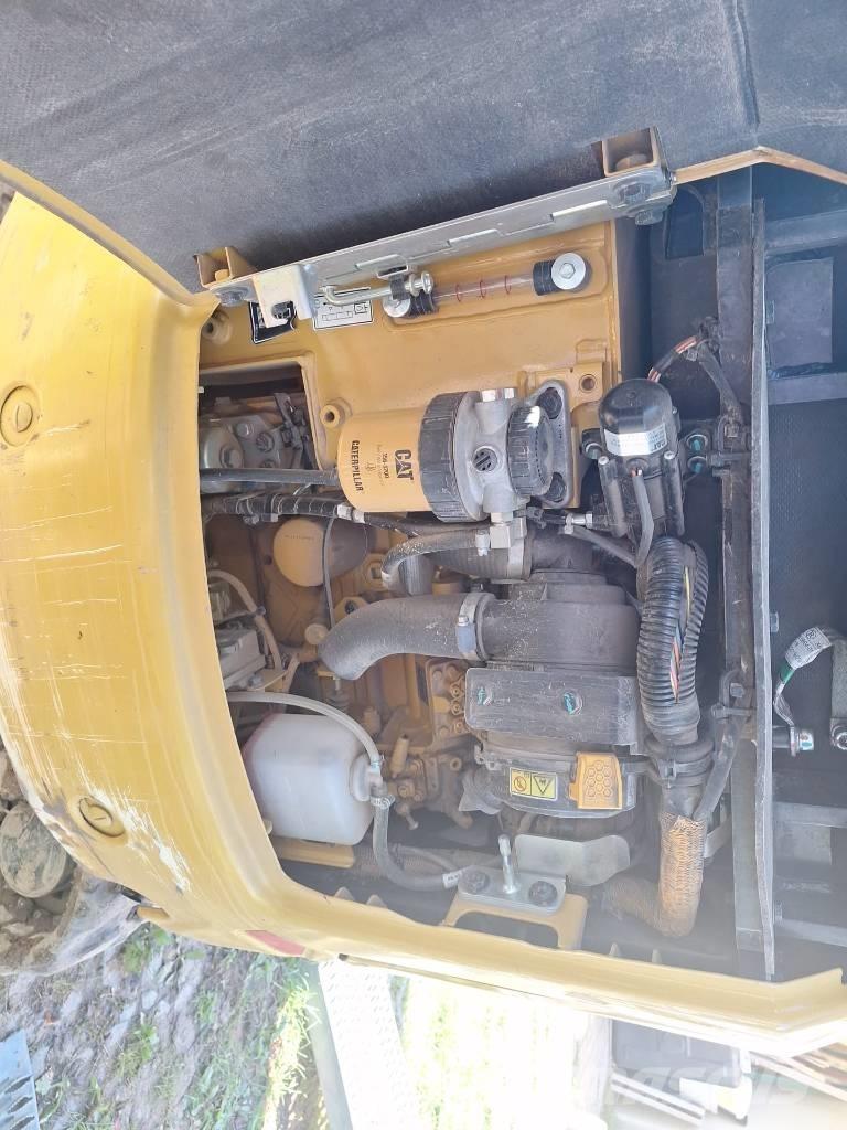 CAT 301.8 Rototilt Mini bageri <7t