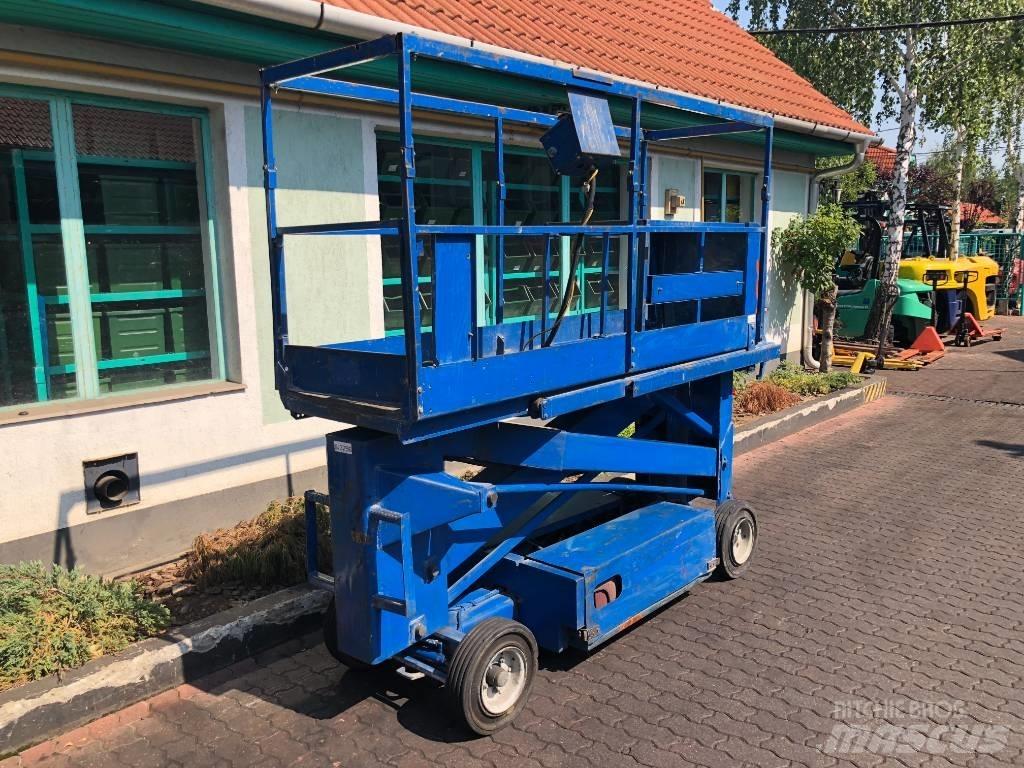UpRight SL20   V-3296 Vertikalne radne podizne platforme
