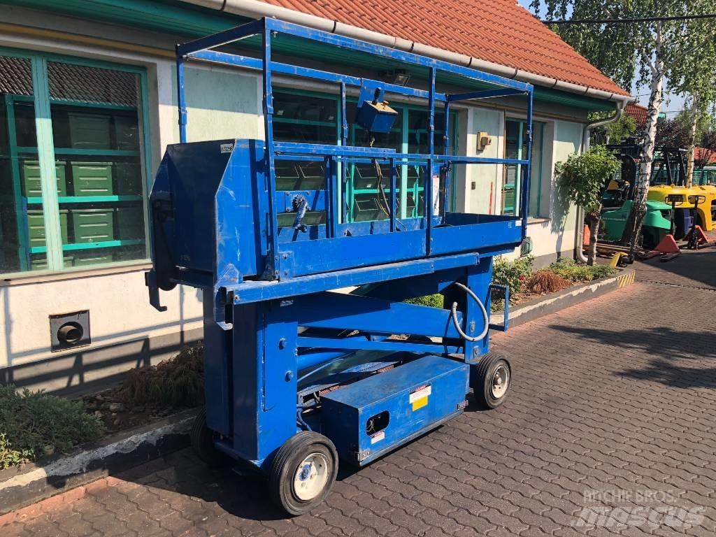 UpRight SL20   V-3296 Vertikalne radne podizne platforme