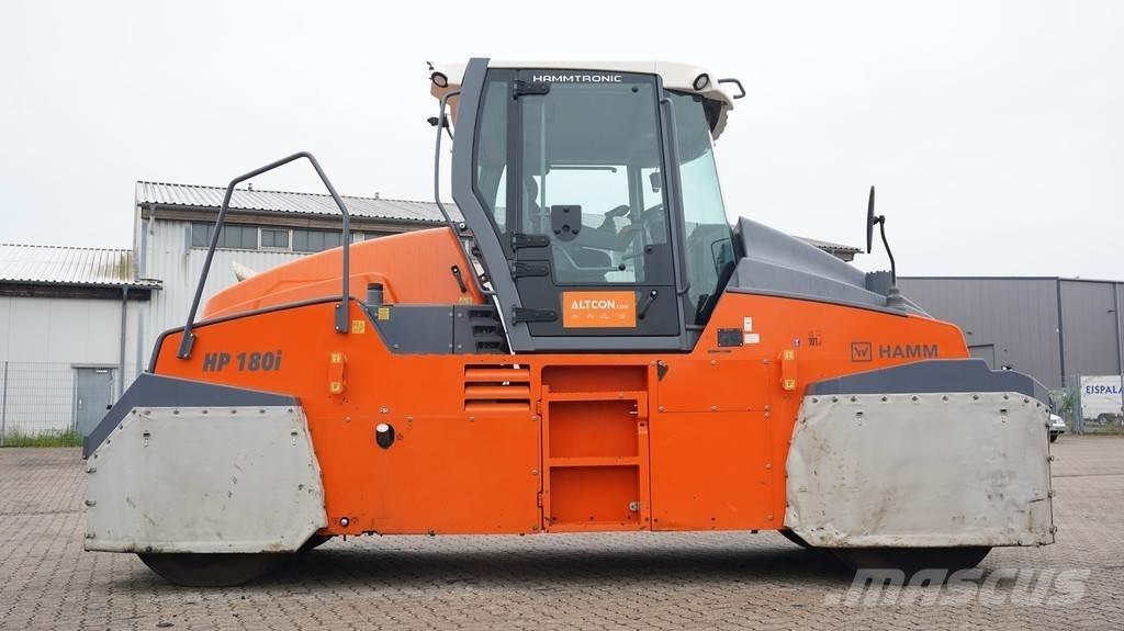Hamm HP 180I Gumeni valjci na kotačima