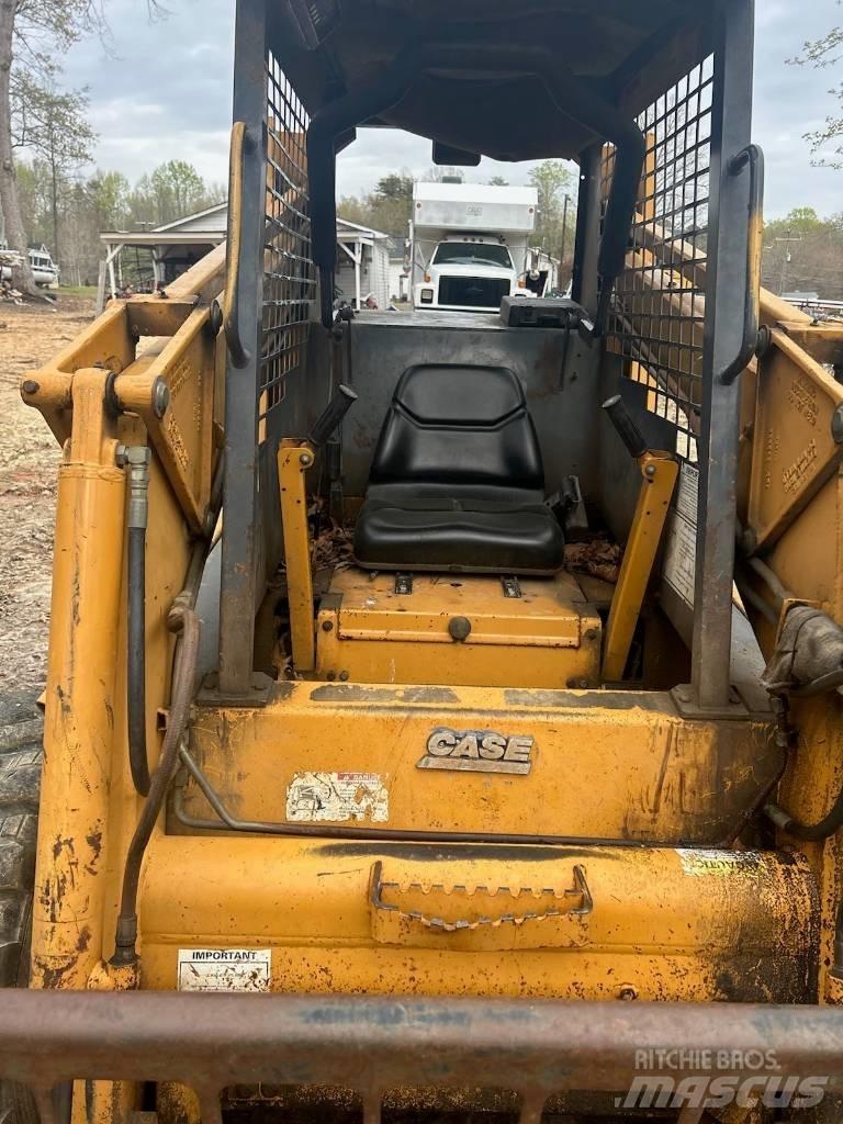 CASE 1845 C Skid steer mini utovarivači