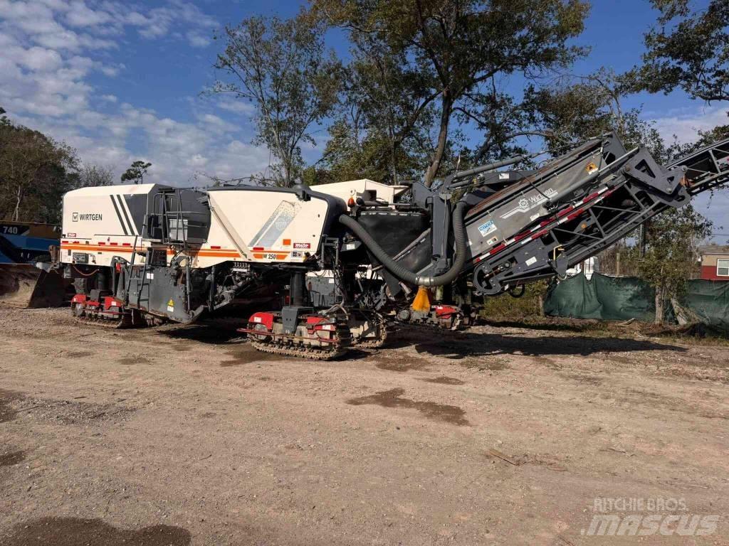 Wirtgen W250 Asfaltne hladne glodalice
