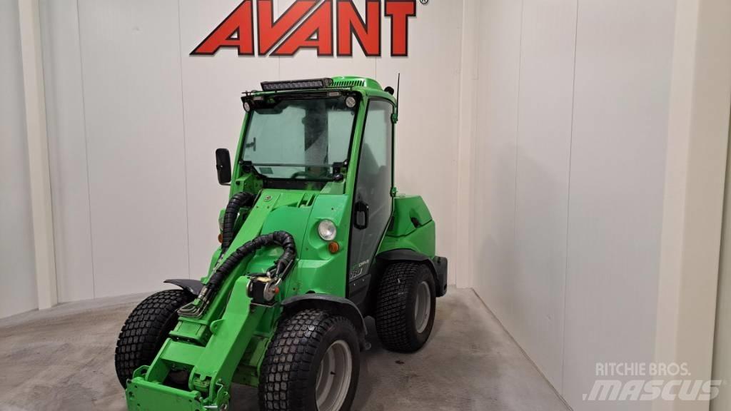 Avant 750 Skid steer mini utovarivači