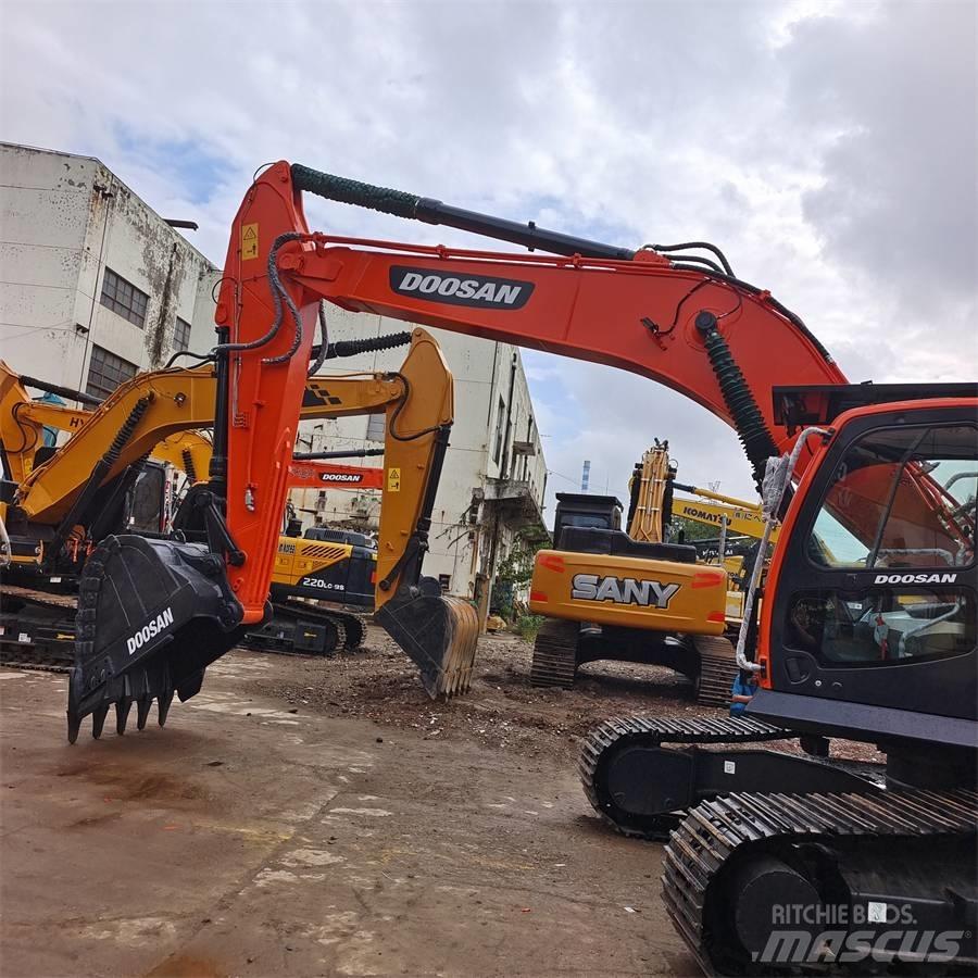 Doosan DX300 Bageri gusjeničari