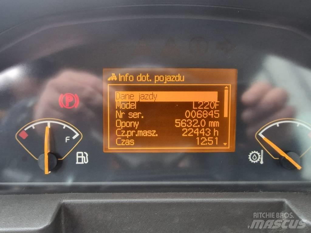 Volvo L 220 F Utovarivači na kotačima