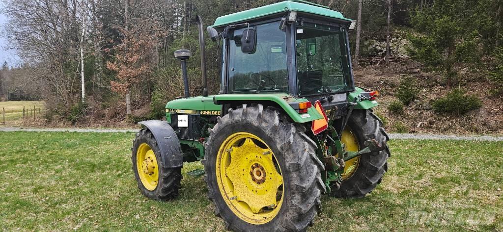 John Deere 2650 Traktori