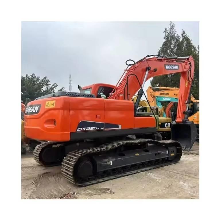 Doosan DX 225 LC-9C Bageri gusjeničari