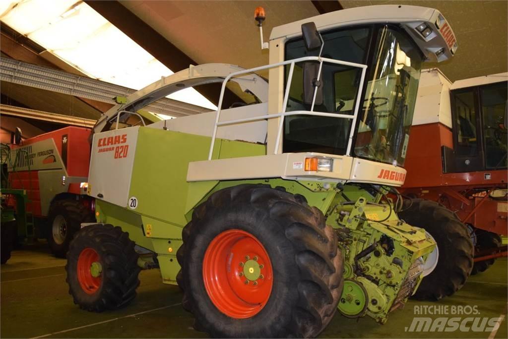 CLAAS Jaguar 820 Strojevi za krmu na vlastiti pogon