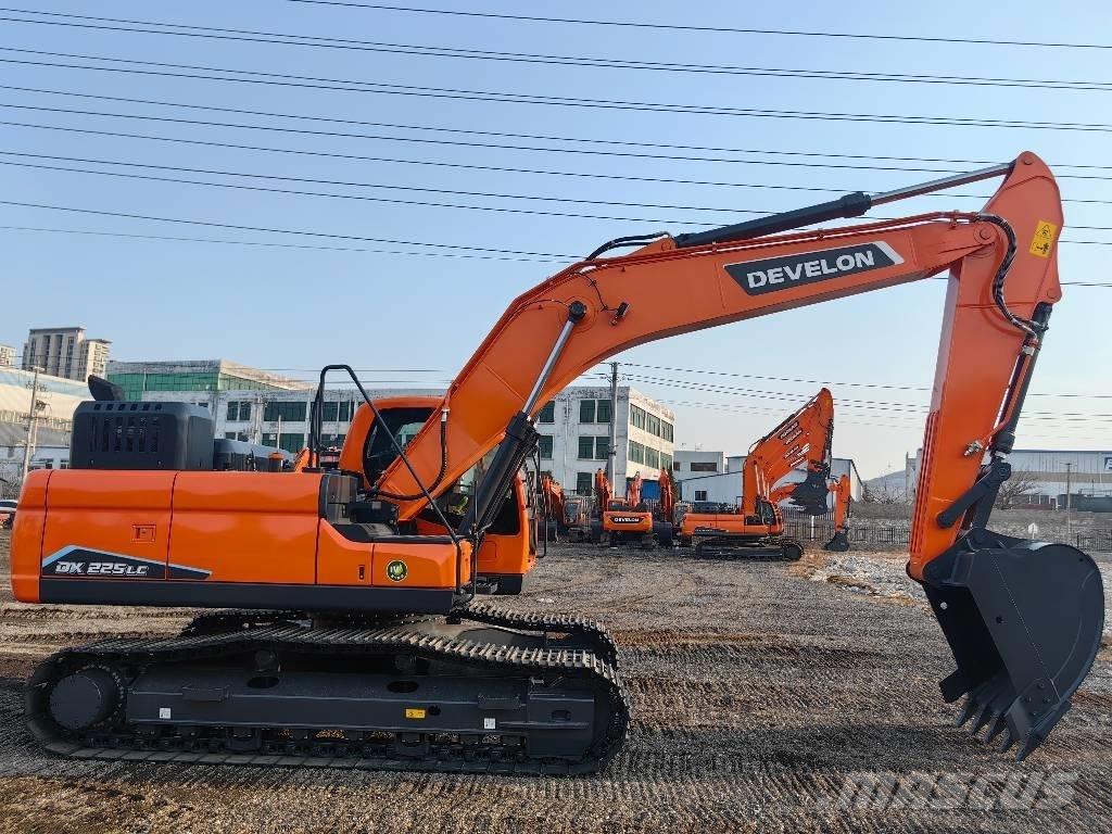 Doosan DX225 Bageri gusjeničari