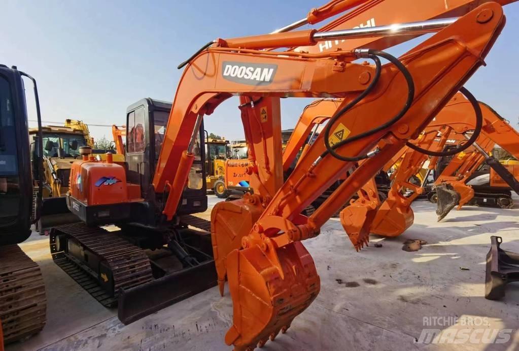 Doosan DH55 Bageri gusjeničari