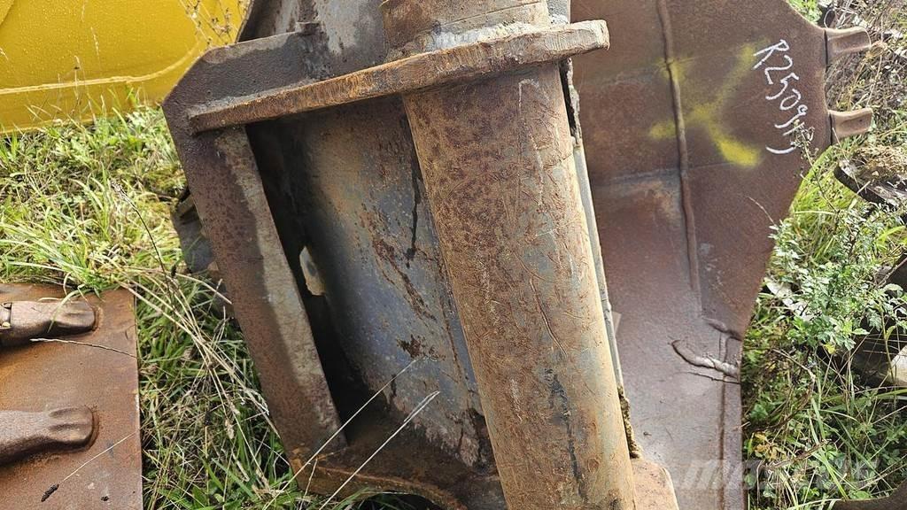  inconnu Axe Kašike / Korpe