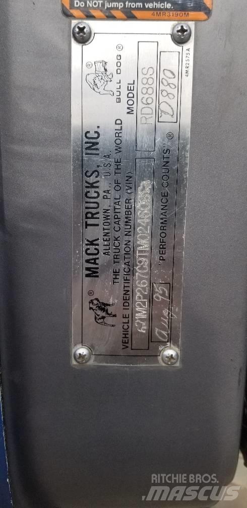 Mack RD 688 S Kiper kamioni