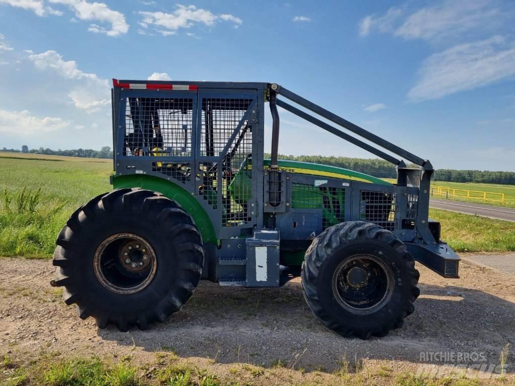 John Deere 5100 M Šumski traktori