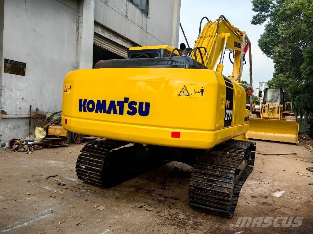 Komatsu PC 200-7 Bageri gusjeničari
